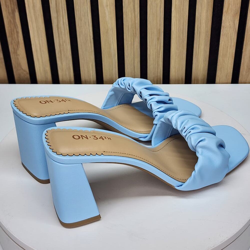 NEW - On 34th Salliee Women’s Dress Sandals Ruffle Block Heels Size 9 - Picture 3 of 7